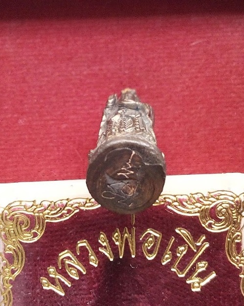 เจ้าแม่กวนอิม หลวงพ่อเปิ่น วัดบางพระ จารใต้ฐาน ปี35 เนื้อนวะโลหะ...เคาะเดียวแดง...