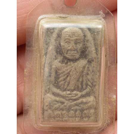 พระผงหลวงปู่ทวด เลี่ยมเก่าพร้อมใช้ 