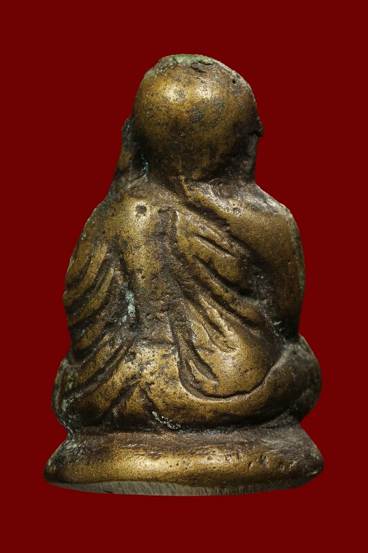 หลวงพ่อเงิน พิมพ์ขี้ตาสามชาย