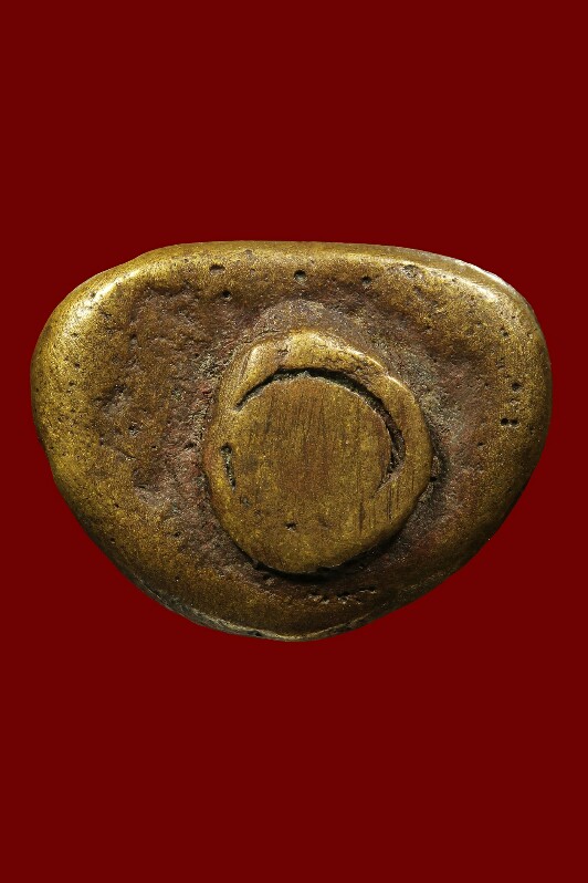 หลวงพ่อเงิน พิมพ์นิยมมีมือรอง