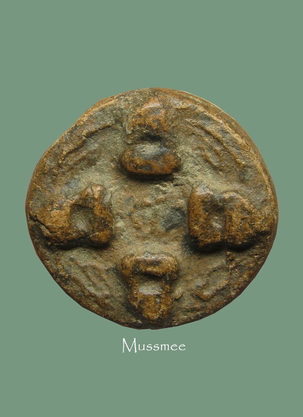 @@@ พระปิดตาสี่ทิศ กรุวัดคู้ยาง กำแพงเพชร พระสวยย เนื้อจัดดูง่าย ### เคาะเดียว ###  @@@