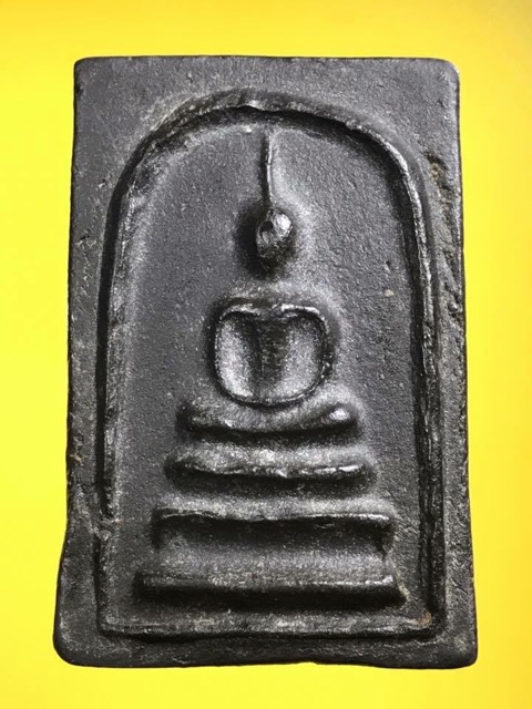 สมเด็จขาโต๊ะ หลวงพ่อกวย