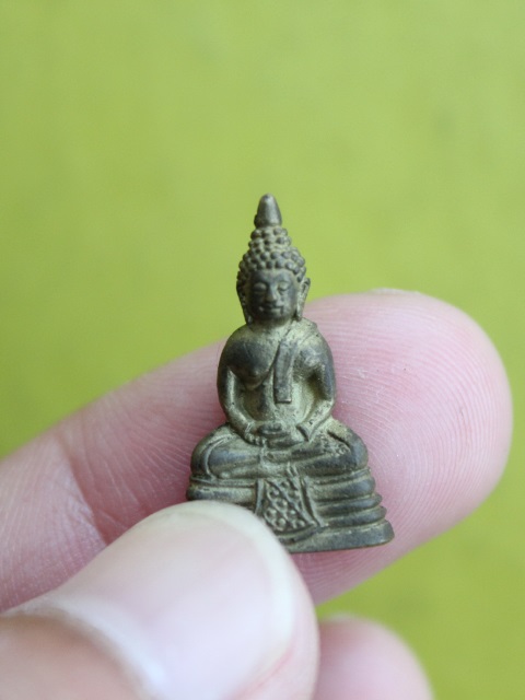 ((เคาะเดียวแดง)) พระกริ่งเล็ก หลวงพ่อโสธร ปี 2533 