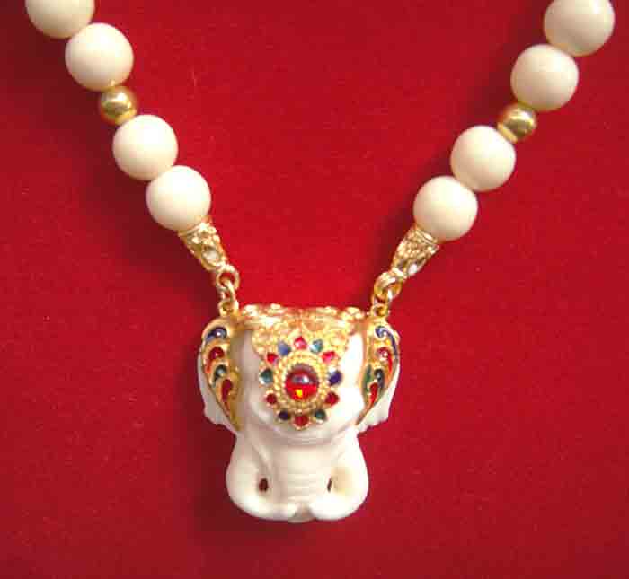 ***สร้อยคล้องพระเม็ดเรซิ่นลายงาลวดลายแบบสุโขทัยโบราณกะไหล่ทองความยาว 25 นิ้ว ขนาดศูนย์กลางเม็ดสร้อย 