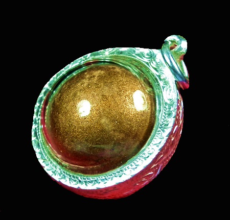 ลูกอมผงพรายกุมารบรอนซ์วานิช หลวงปู่ทิม วัดละหารไร่ เลี่ยมเงินพร้อมใช้