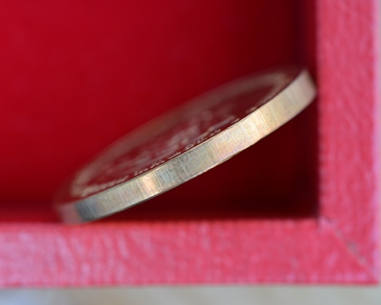 เหรียญรัชกาลที่ 9 ฉลองสิริราชสมบัติครบ 50 ปี กาญจนาภิเษก ปี 2539 สภาพสวย(ซองเดิม)