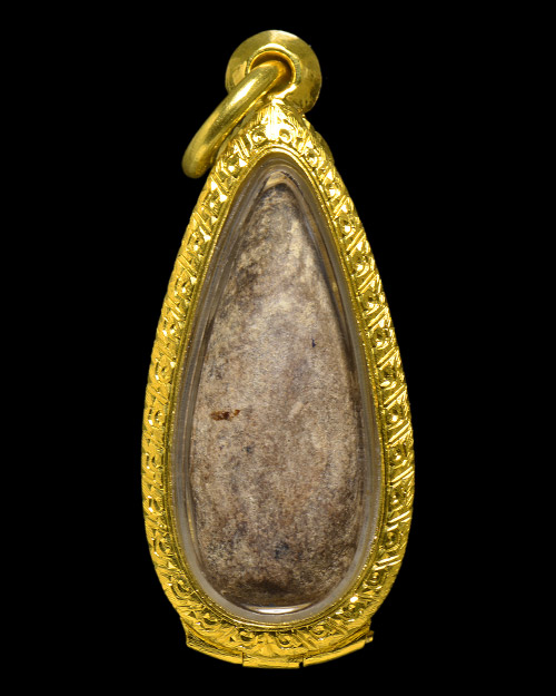 พระนางเม็ดมะเคล็ด กรุวัดป่ามืด จ.กำแพงเพชร สภาพสวยมาก+ตลับทองคำ8.27กรัม+บัตรรับรองครับ