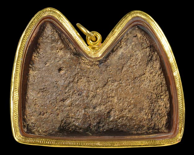 พระขุนแผนพลายคู่ กรุบ้านกร่าง จ.สุพรรณบุรี พิมพ์หน้ามงคลใหญ่ เนื้อดิน+เลี่ยมทอง+บัตรรับรองครับ