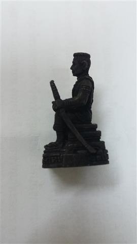 รูปหล่อ  สมเด็จพระนเรศวร