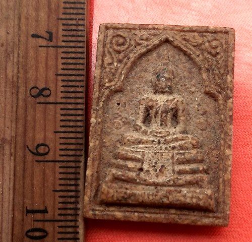 เริ่ม 10 บาท กับ ผงกระเบื้องหลังคาโบสถ์ หลวงพ่อพุทธโสธร ..DE426