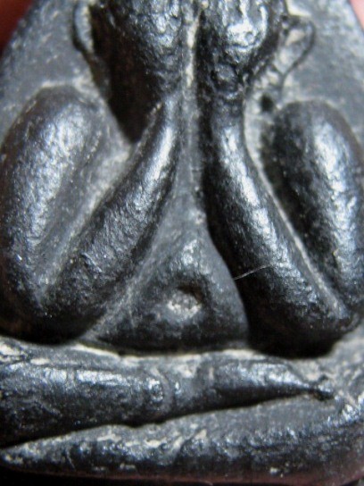 พระปิดตา ปี2516 เนื้อดำ วัดยายร้า จ.ระยอง หลวงปู่ทิม ปลุกเสก สภาพพอสวย