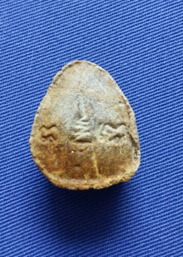 ปิดตาหลวงปู่โต้ะ วัดลาดปลาเค้า ปี21. เนื้อผง  เคาะเดียว 3