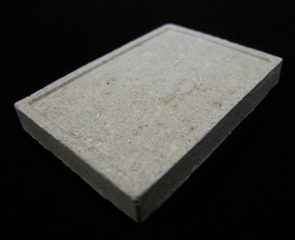 พระเนื้อผงหลวงปู่หมุน ฐิตสีโล รุ่น เพชรพญาธร พิมพ์ใหญ่ สร้างปี ๒๕๔๓ ออกที่วัดซับลำใย (7)