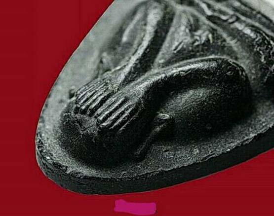 พระปิดตาปลดหนี้ยันต์นะเนื้อใบลานเดิมๆนิ้วชัดๆมีเส้นเกษาเคาะเดียว 