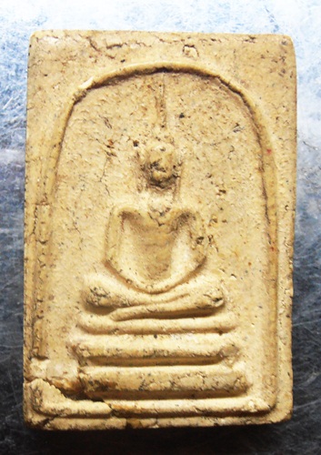 พระสมเด็จหลวงปู่นาค พิมพ์เทวดาแขนหักศอก บิ่นมุมล่างเล็กน้อยสวยๆครับ