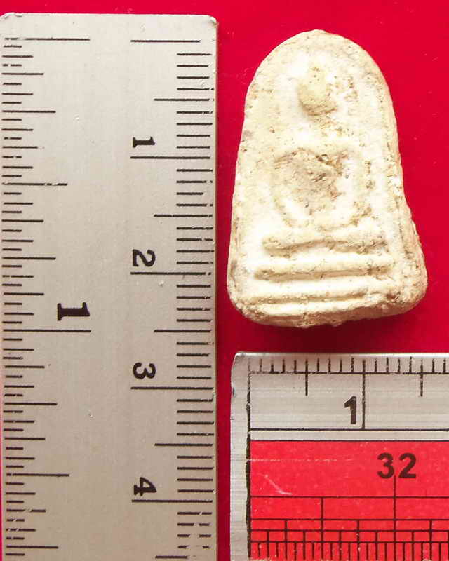 พระกรุวัดเงินคลองเตย พิมพ์เล็บมือคราบกรุเดิมๆ