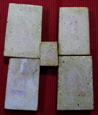 พระกล่องชุดสมเด็จ 118 ปี วัดระฆัง พ.ศ. 2533 พร้อมกล่องเดิมๆครับ