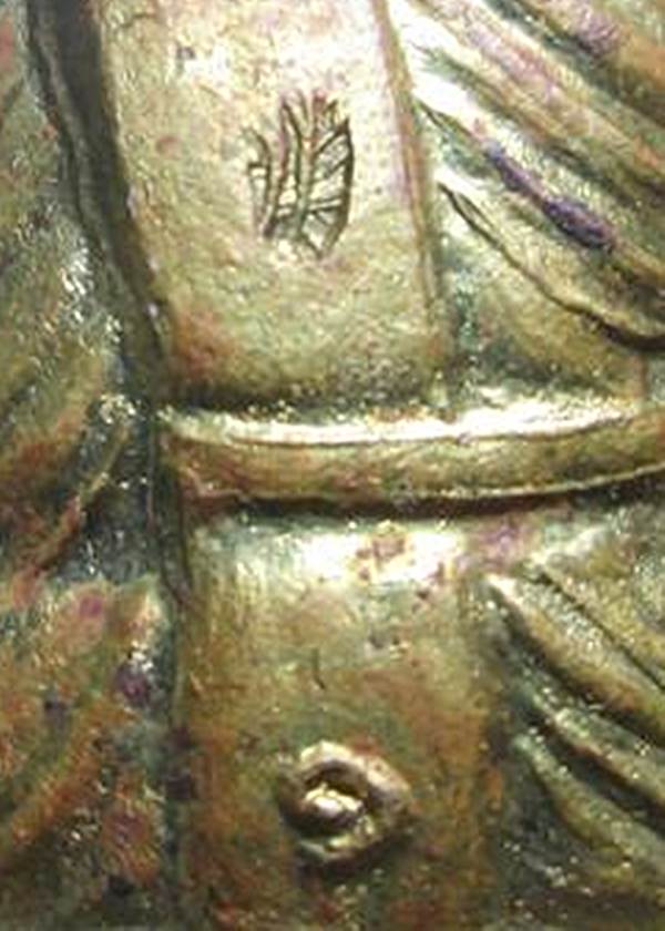 รูปเหมือนหลวงพ่อพูลวัดไผ่ล้อม เนื้อทองเหลือง รุ่นแรกปี2536พร้อมกล่องเดิม