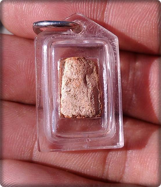 จัดองค์สวยสวยพระกรุนาดูนปีพศ.1300-1800ปีเลี่ยมพร้อมใช้งานเลี่ยมพร้อมใช้พิมพ์นิยมสภาพสวยวิ้งโดนใจให้ส