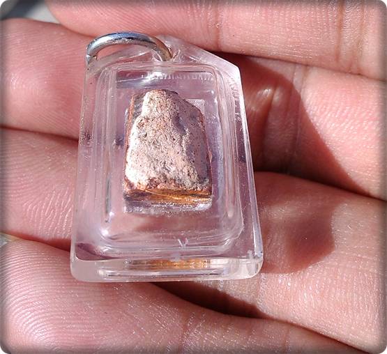 จัดองค์สวยสวยพระกรุนาดูนปีพศ.1300-1800ปีเลี่ยมพร้อมใช้งานเลี่ยมพร้อมใช้พิมพ์นิยมสภาพสวยวิ้งโดนใจให้ส