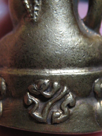 พระกริ่งโสฬส มปร.แจกกรรมการ ปี2515 วัดราชประดิษฐ์ กรุงเทพฯ หลวงปู่ทิม ปลุกเสก พอสวย มาพร้อมบัตร