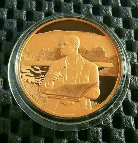 เหรียญในหลวง ร.9 ทรงงาน เฉลิมพระเกียรติพระชนพรรษา 6 รอบ 5 ธันวาคม 2542