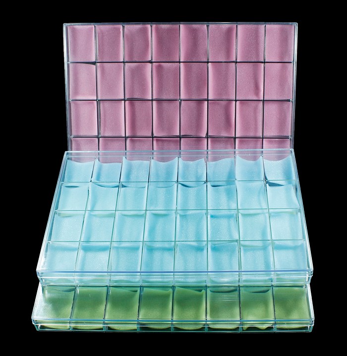  ถาดใส่พระ 32 ช่องใหญ่ ( 2 ใบ ราคา 350 บาท )