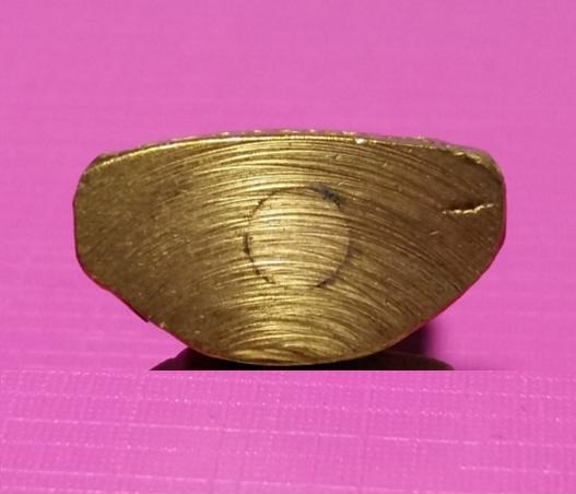 รูปเหมือนปั๊ม หลวงพ่อเงิน วัดท้ายน้ำ ปี2515 พิมพ์หน้าแก่ฐานสูง(นิยม) เนื้อทองเหลือง มีบัตรรับรอง