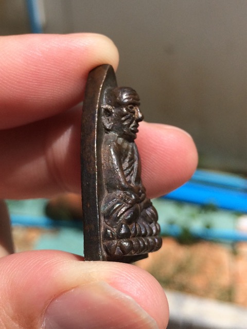 เปิดต่ำกว่าทุน วัดใจกันไปเลยครับ หลวงพ่อทวด รุ่นสร้างโรงพยาบาลโคกโพธิ์ ปี39 เนื้อนวะพิมพ์ใหญ่ครับ