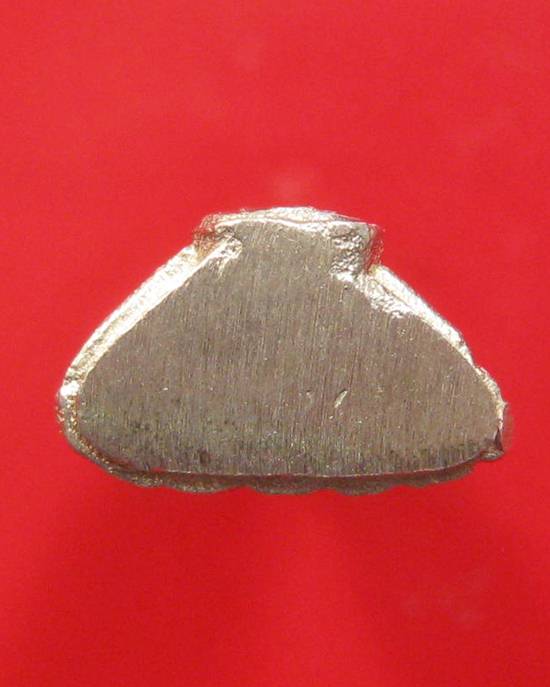 พระชัยวัฒน์เกษม รุ่น ญสส เนื้อเงิน หลวงพ่อเกษม เขมโก ปี 2533 กล่องเดิมหายากคะ  