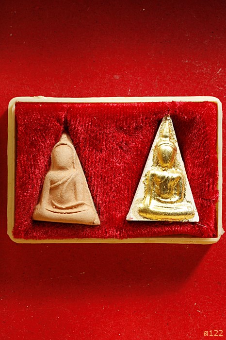พระนางพญาเนื้อดิน หลวงปู่บุดดา ถาวโร รุ่นอายุ100ปี ...../189