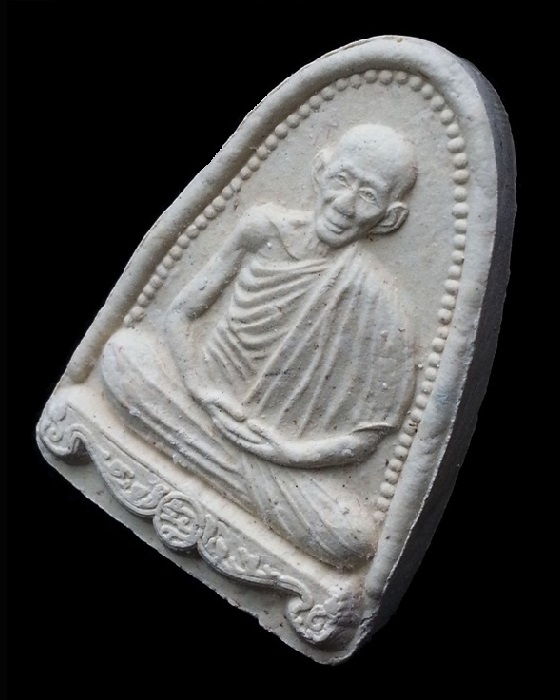 พระเนื้อผงรูปเหมือน หลวงพ่อเกษม เขมโก สุสานไตรลักษณ์ จ.ลำปาง พร้อมกล่องเดิม @ องค์ที่ 1 @