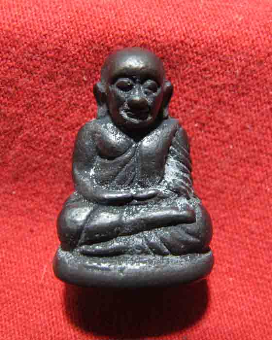 รูปเหมือนหลวงพ่อเงิน ออกวัดหนองคล้าสภาพสวย