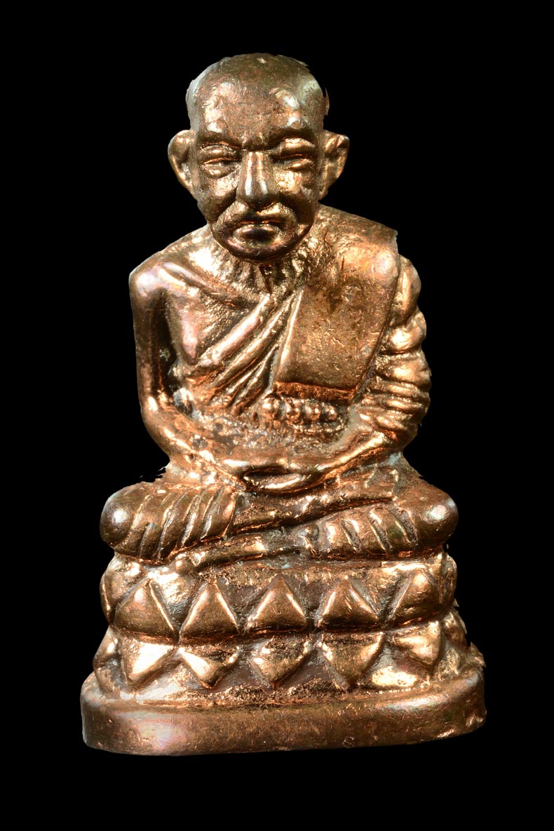 หลวงปู่ทวด พิมพ์บัวรอบ รุ่นเลื่อนสมณศักดิ์ เนื้อนวะโลหะ วัดช้างให้ปี 2542