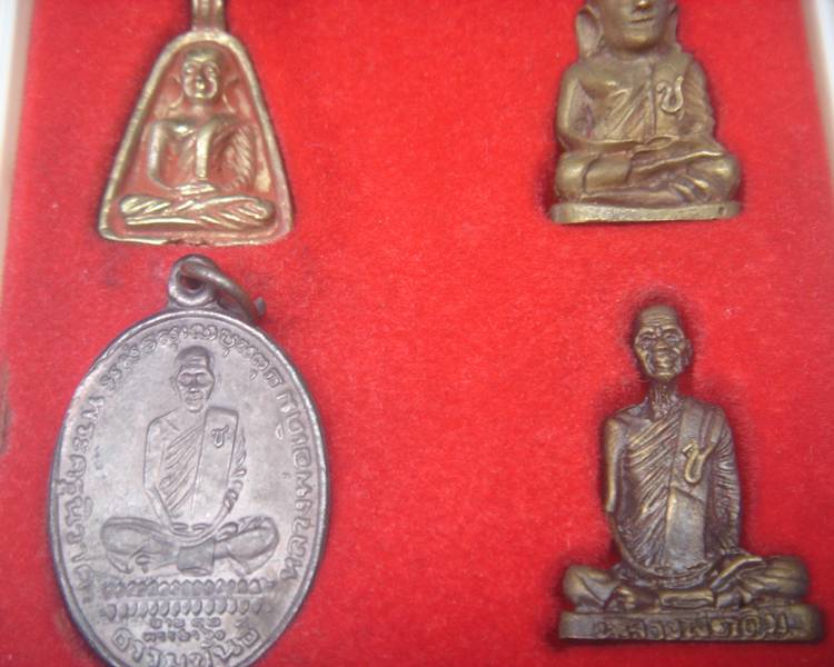 หลวงพ่อเงิน หลวงพ่อเดิม วัดหนองจิกเทพนิมิต + พระผงวัดอินทร 2532 