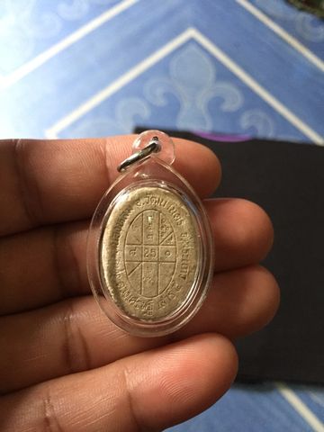 หลวงปู่หมุน พระผงดวงเศรษฐี สภาพสวยๆ เนื้อเทา