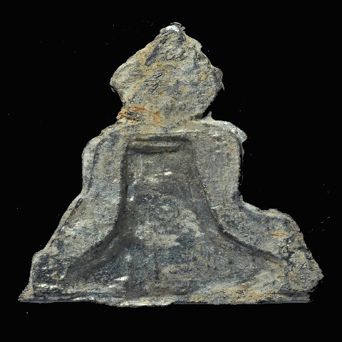 พระร่วงนั่งหลังลิ่ม เนื้อชิน กรุวัดเขาพนมเพลิง จ.สุโขทัย