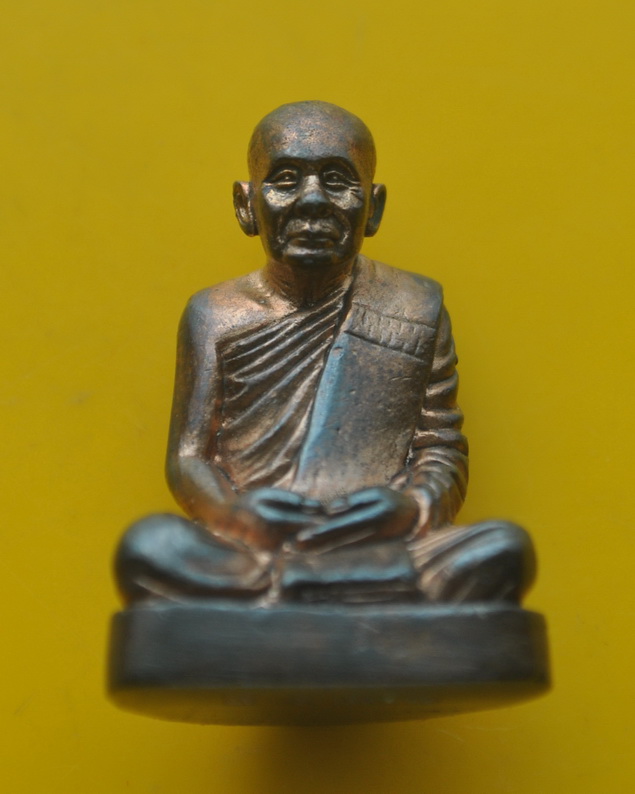 รูปหล่อเนื้อนวะโลหะสมเด็จพระญาณสังวร