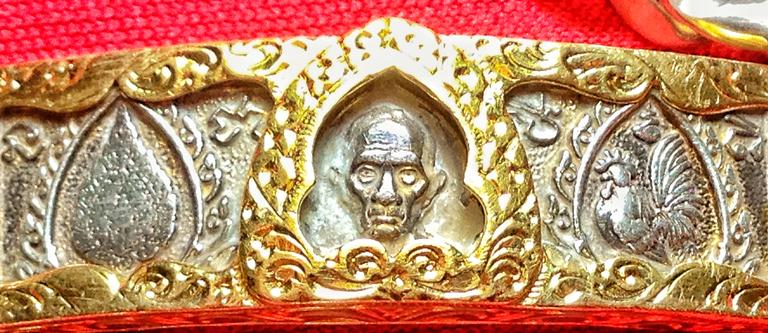 เลสเงิน หลวงพ่อรวย รุ่นเลื่อนสมณศักดิ์ วัดตะโก ปี 59 หนัก 2บาท พร้อมเลี่ยมทอง
