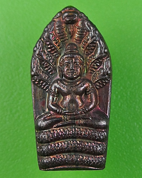 ปรกใบมะขามหลวงปู่หงษ์ วัดเพชรบุรี สุรินทร์ .406.