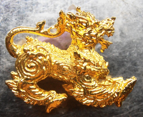 สิงห์เมตตาบารมีหลวงพ่อพูล วัดไผ่ล้อม ปี46สวยๆพร้อมกล่องครับ