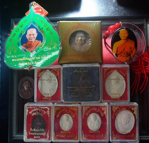 หลวงพ่อจรัญ วัดอัมพวัน สิงห์บุรี 11องค์