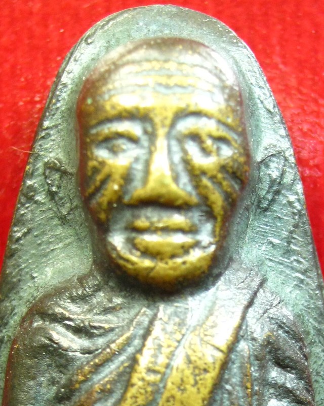 หลวงปู่ทวด วัดช้างให้ 