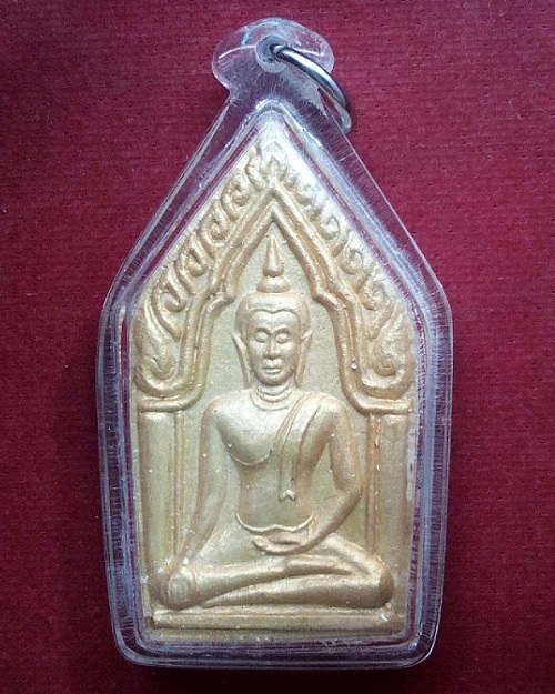 พระขุนแผนไหว้ครูปี41 เนื้อผงเกสร หลวงพ่อเปิ่น วัดบางพระ ปี2542 ตอกโค๊ต ป ด้านหลัง...เคาะเดียวแดง....