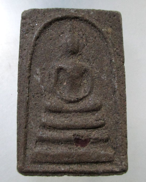 ๒๐ พระสมเด็จ ฝังพลอย