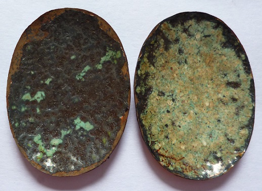 เคาะเดียว 800 บาท ล็อกเก็ตในหลวง ร.9 พิมพ์รูปไข่ใหญ่ วัดไผ่ล้อม จำนวน 2 องค์