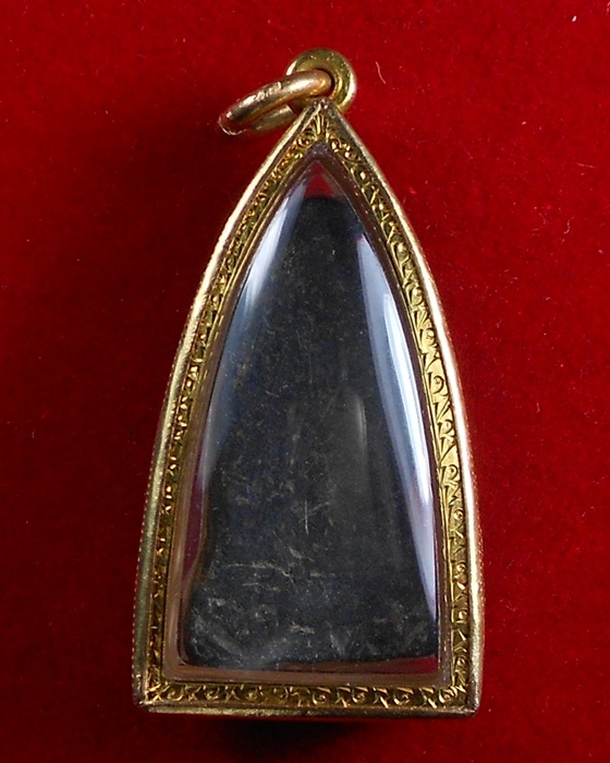 พระร่วงนั่ง กรุวัดพระศรีรัตนมหาธาตุ จ.ลพบุรี เนื้อชินเงิน