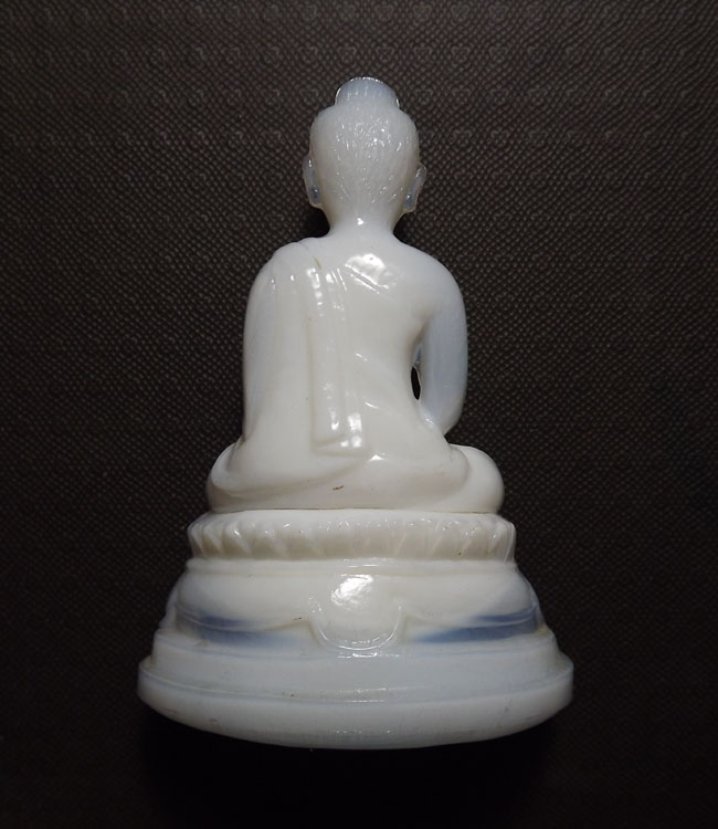 เคาะเดียว*พระบูชาแก้ว พิมพ์คันธาราช ปี2497  จากประเทศอิตาลี่