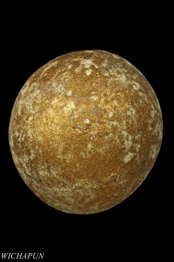 ลูกอมผงพรายกุมาร หลวงปู่ทิม วัดละหารไร่ บรอนซ์ฝุ่น 