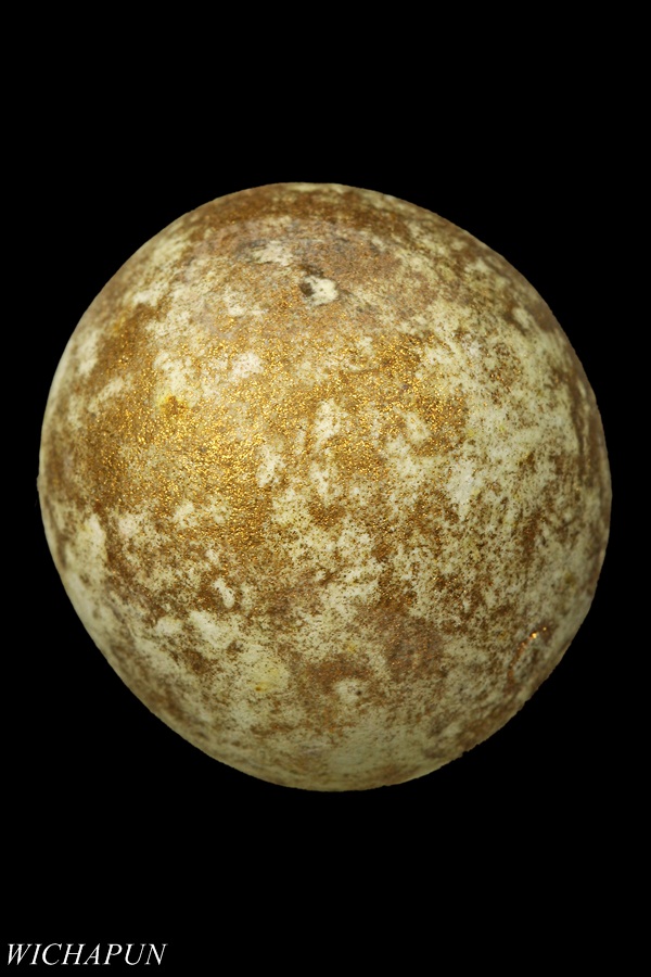 ลูกอมผงพรายกุมาร หลวงปู่ทิม วัดละหารไร่ บรอนซ์ฝุ่น 